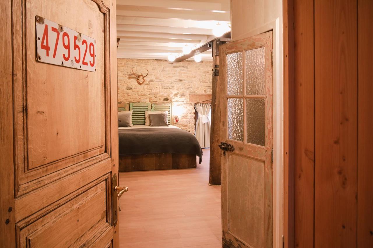 Les Chambres Du Chat Sainte-Cécile Exterior foto